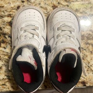 Used toddler Nike.